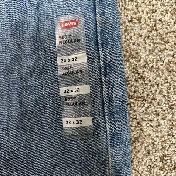LEVI'S Men's 505 Regular Fit Jeans Size 32X32 In Light Stonewash - Picture 10 of 16
